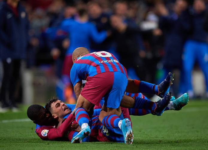 ayx爱游戏网址 - 歌曲英雄战胜大渡河 