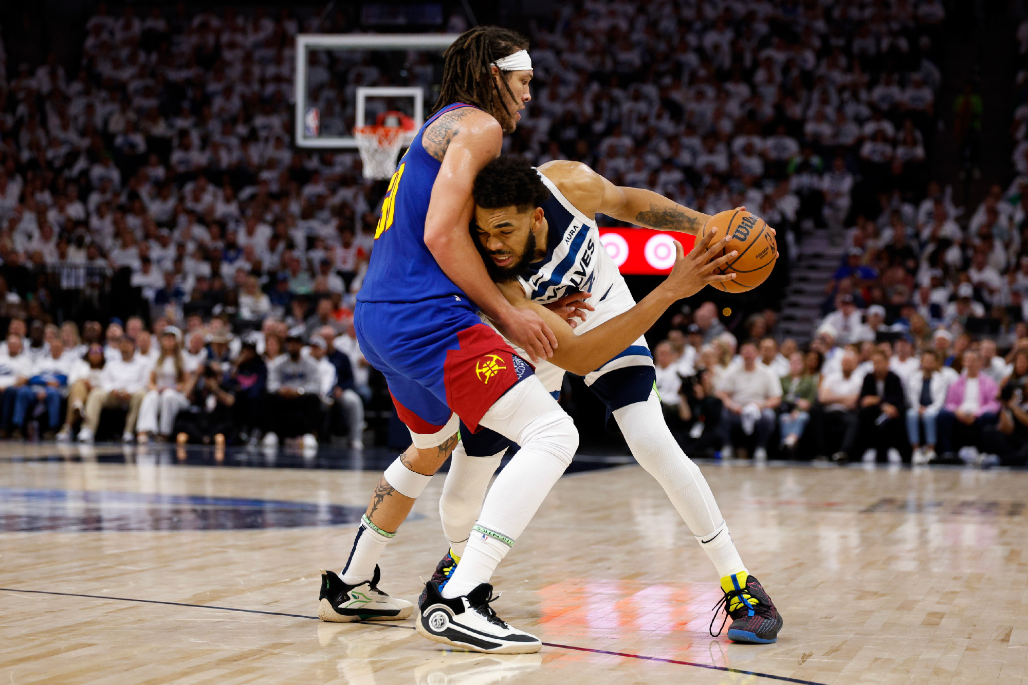 关于今夜丹佛掘金绝杀压哨——NBA季后赛节点到来，球迷炸锅，赛季目标并未改变的信息-ayx爱游戏网址